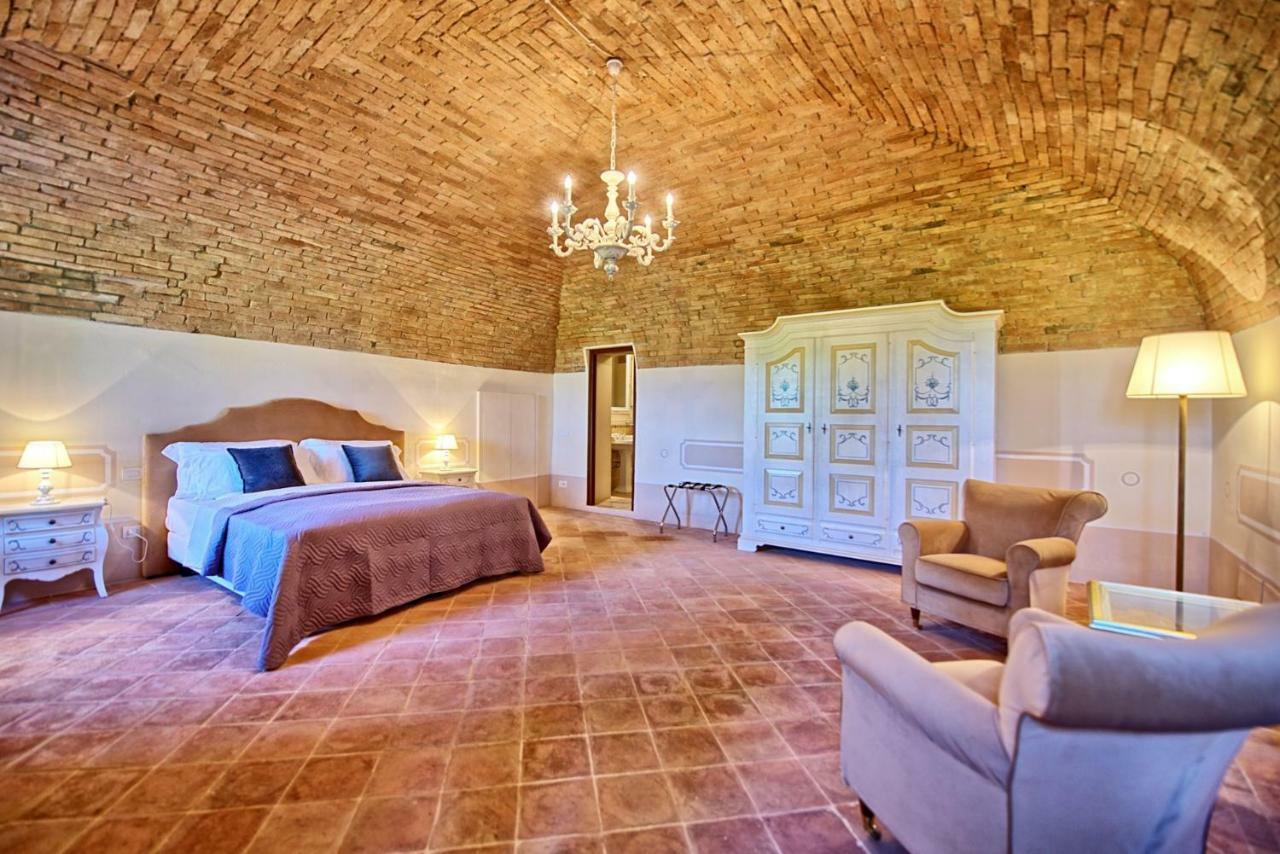 Villa Sant'Anastasio Suites Volterra Exterior photo