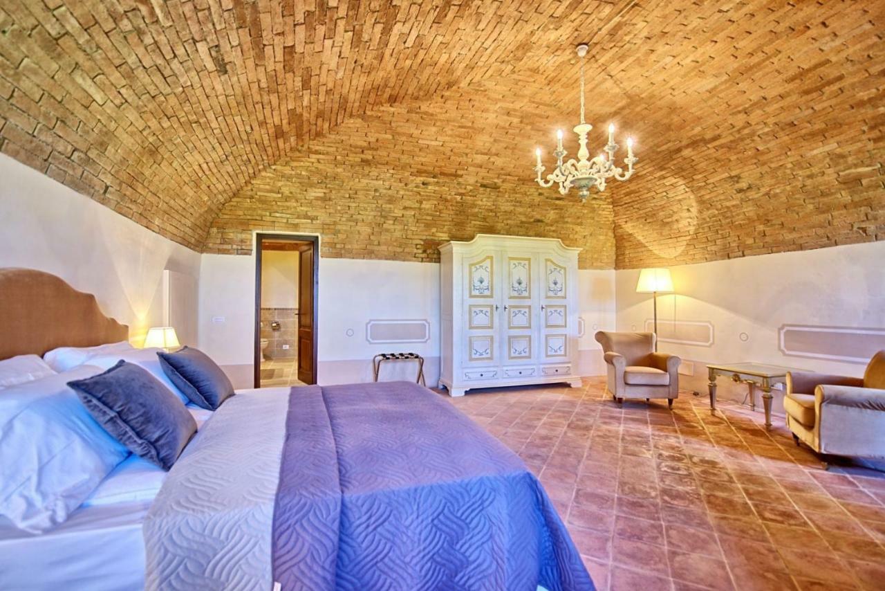 Villa Sant'Anastasio Suites Volterra Exterior photo
