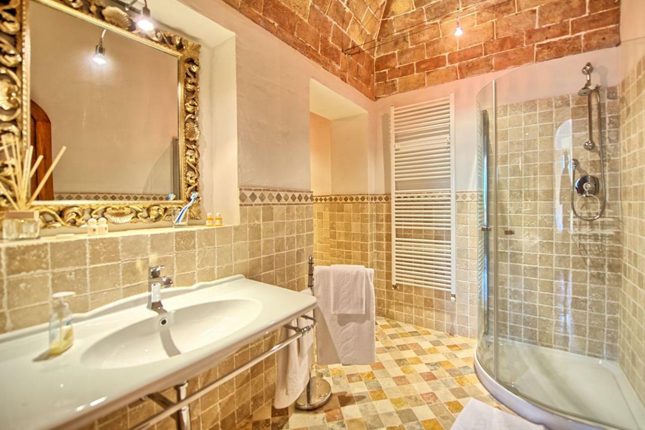 Villa Sant'Anastasio Suites Volterra Exterior photo