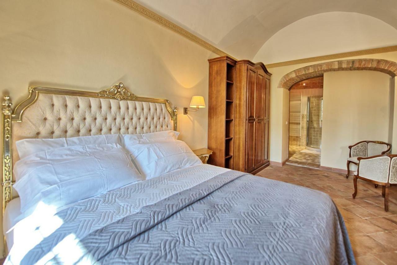 Villa Sant'Anastasio Suites Volterra Exterior photo